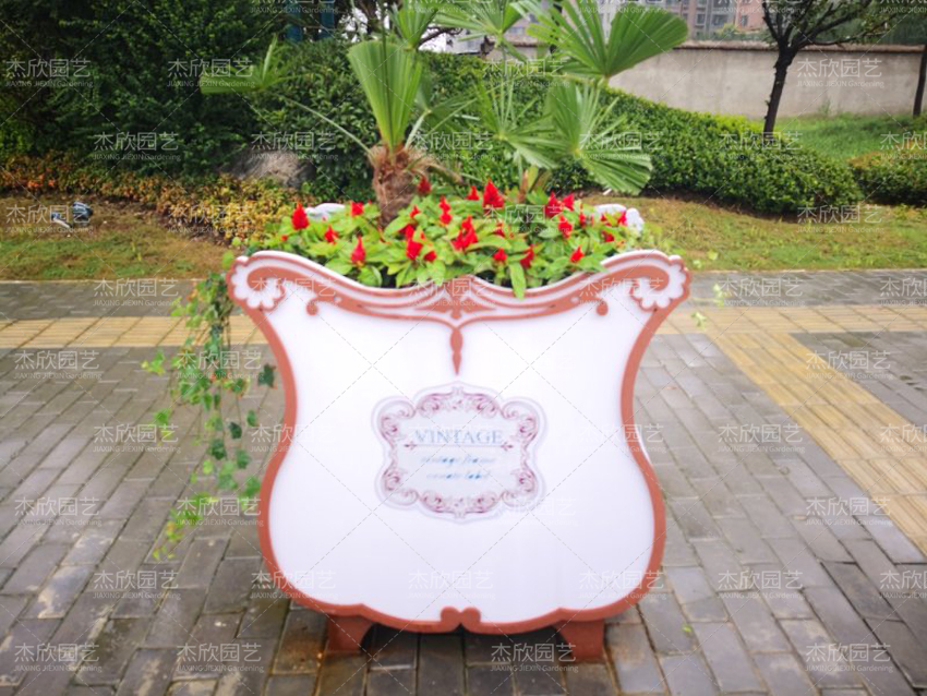 鋁合金花箱、PVC花箱孰好孰壞？