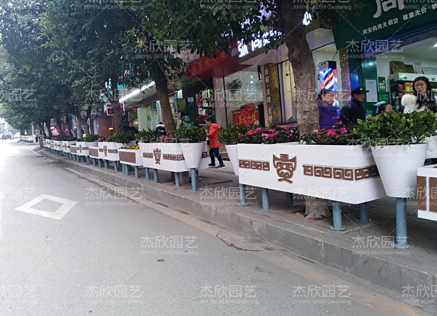 室外花箱道路護欄，大家一致的選擇！