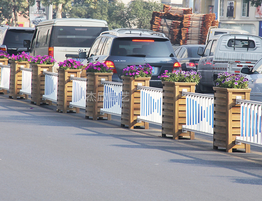 花箱護(hù)欄在城市道路中的使用情況如何？