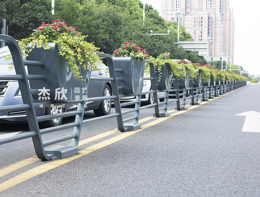 市政不銹鋼花箱質(zhì)量如何？