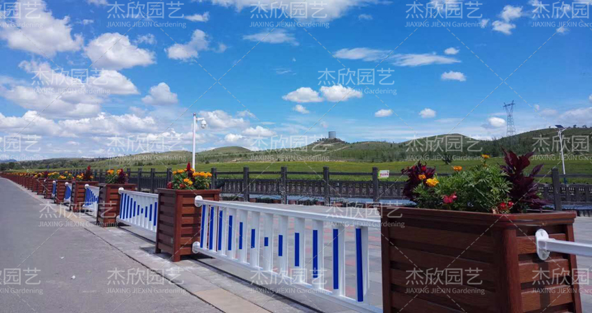  鋁合金花箱和防腐木的哪個(gè)好？